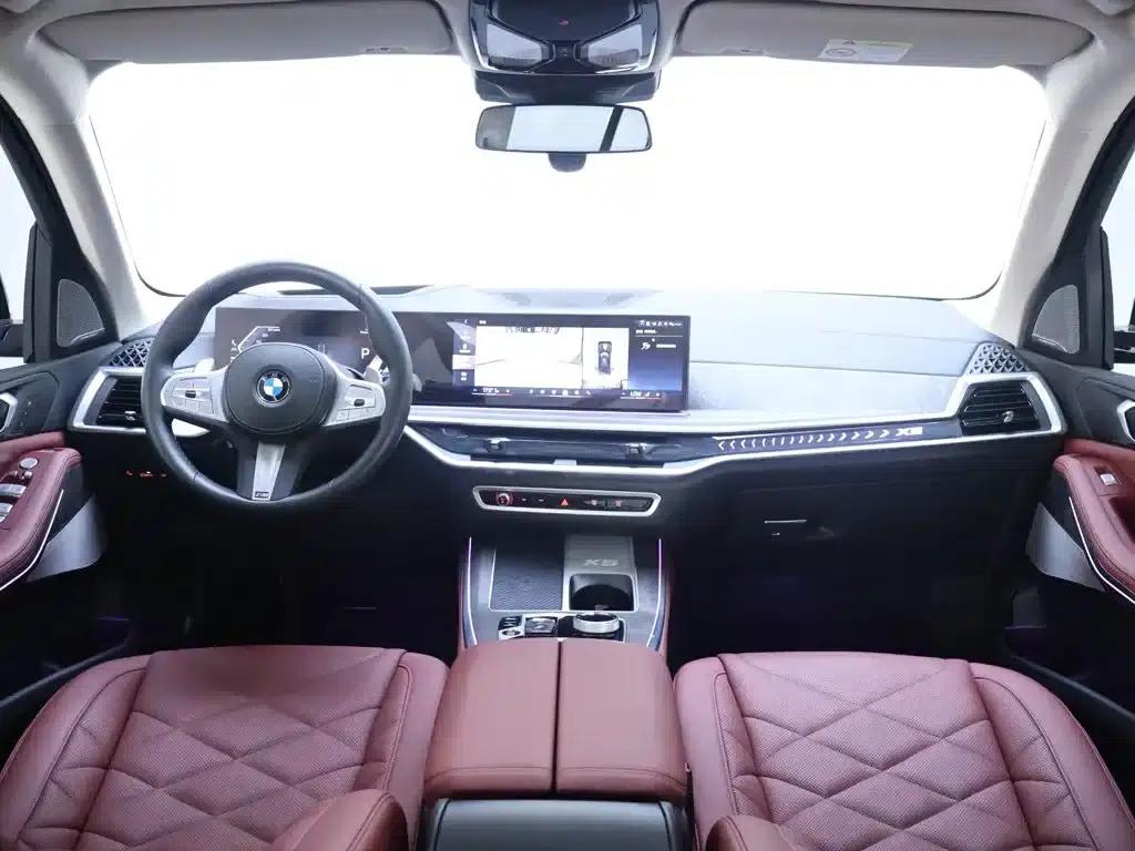 BMW X5 2023 xDrive 30Li M Sport Shadow Edition — миниатюра 13