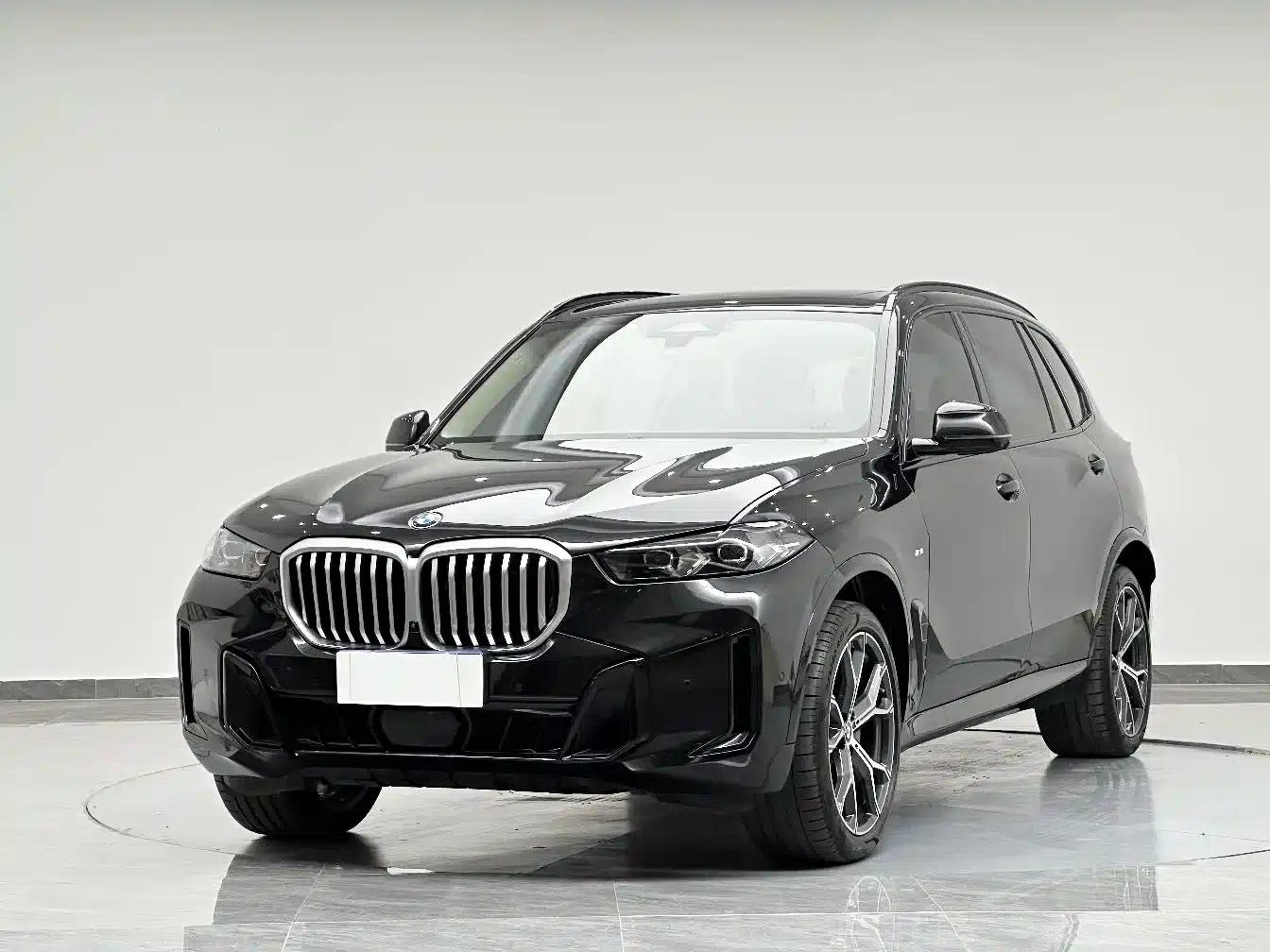 BMW X5 2025 xDrive 30Li M Sport Shadow Edition — миниатюра 1
