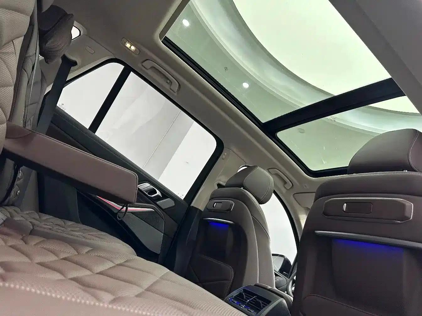 BMW X5 2025 xDrive 30Li M Sport Shadow Edition — миниатюра 14