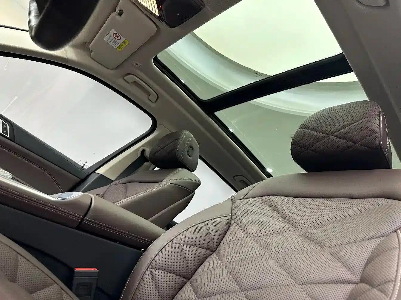 BMW X5 2025 xDrive 30Li M Sport Shadow Edition — миниатюра 15