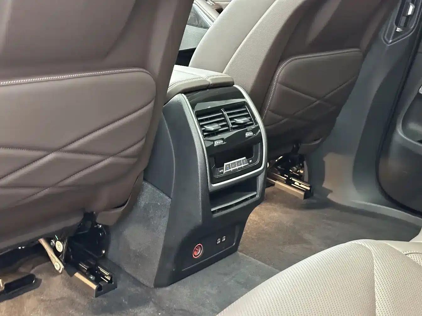 BMW X5 2022 xDrive 30Li Luxury M Sport Package — миниатюра 20
