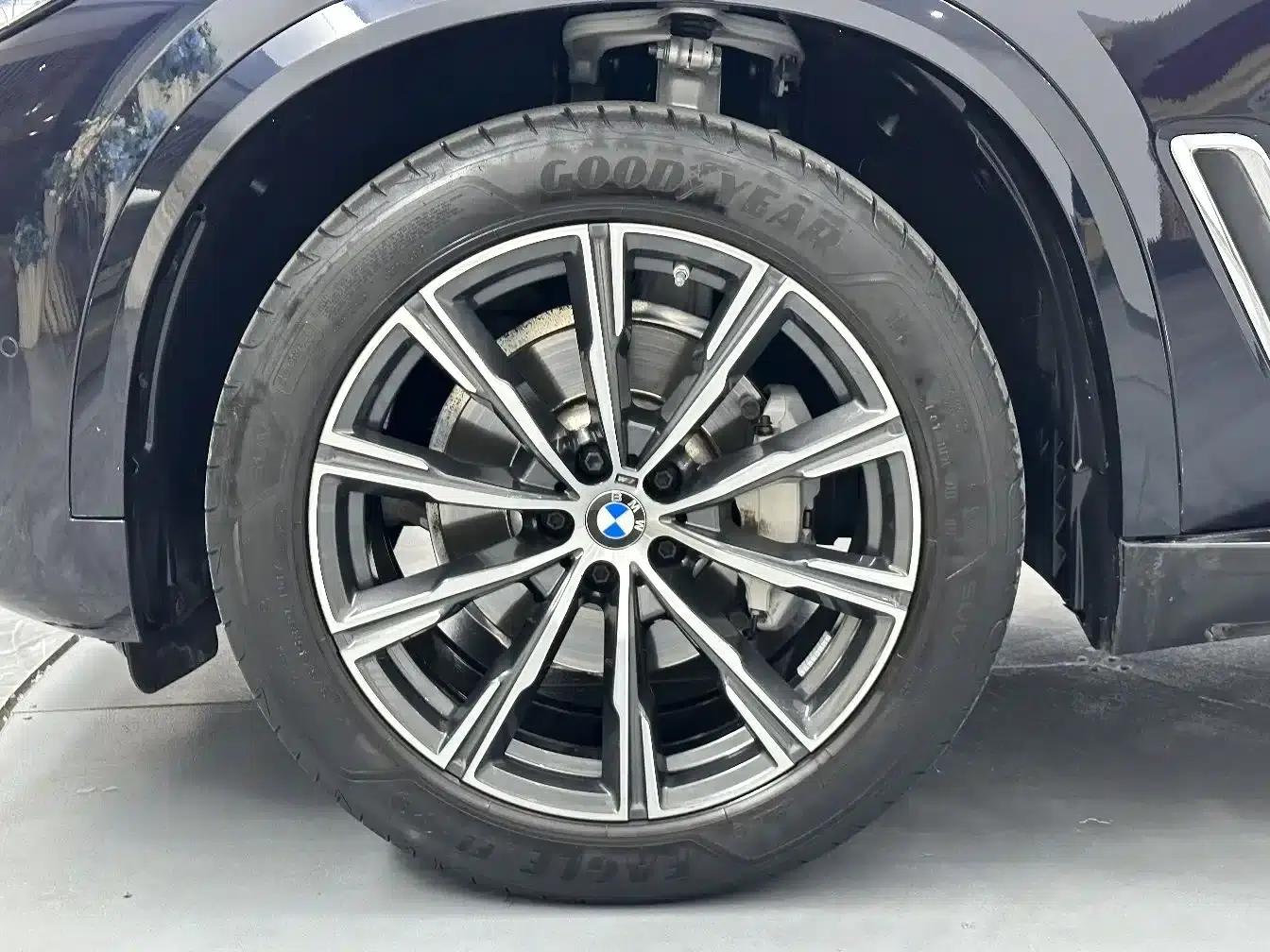 BMW X5 2022 xDrive 30Li Luxury M Sport Package — миниатюра 24