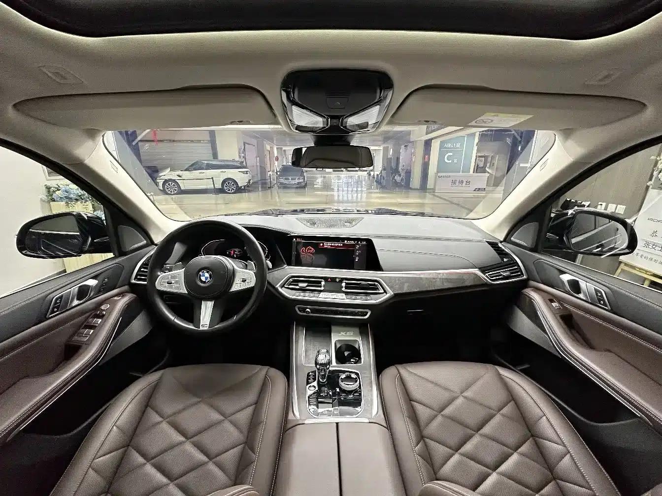 BMW X5 2022 xDrive 30Li Luxury M Sport Package — миниатюра 9