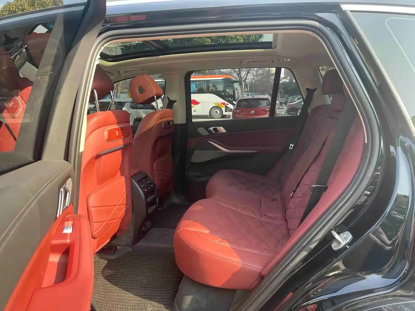 BMW X5 2023 xDrive 30Li Luxury M Sport Package — миниатюра 4