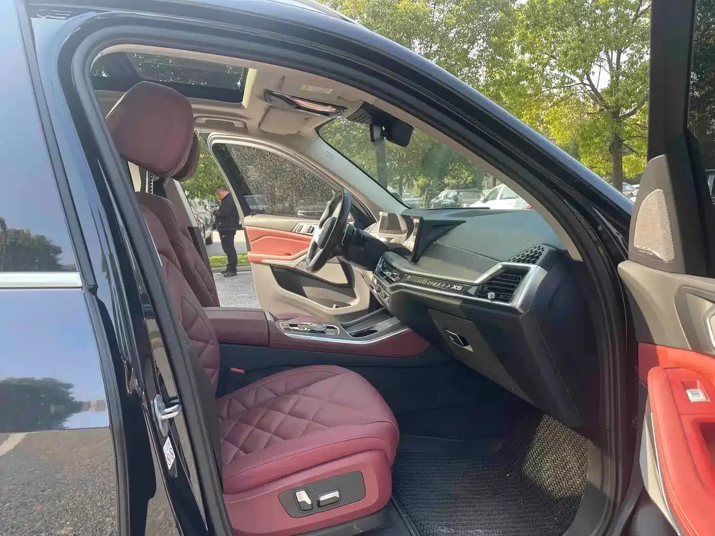 BMW X5 2023 xDrive 30Li Luxury M Sport Package — миниатюра 8