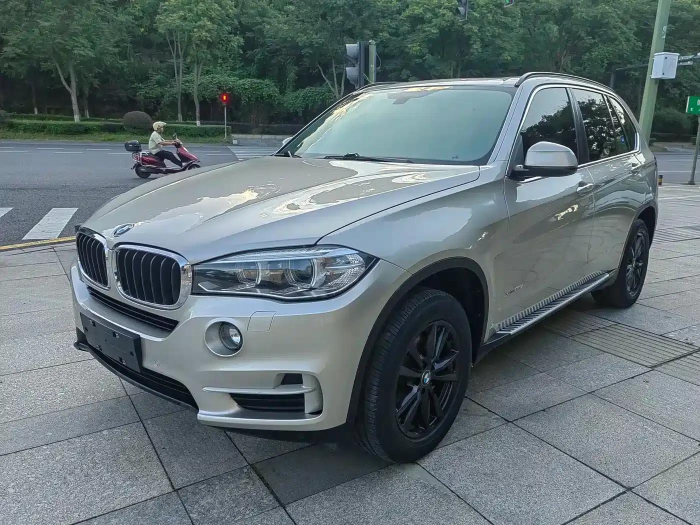 BMW X5 (Imported) 2015 xDrive28i — миниатюра 1