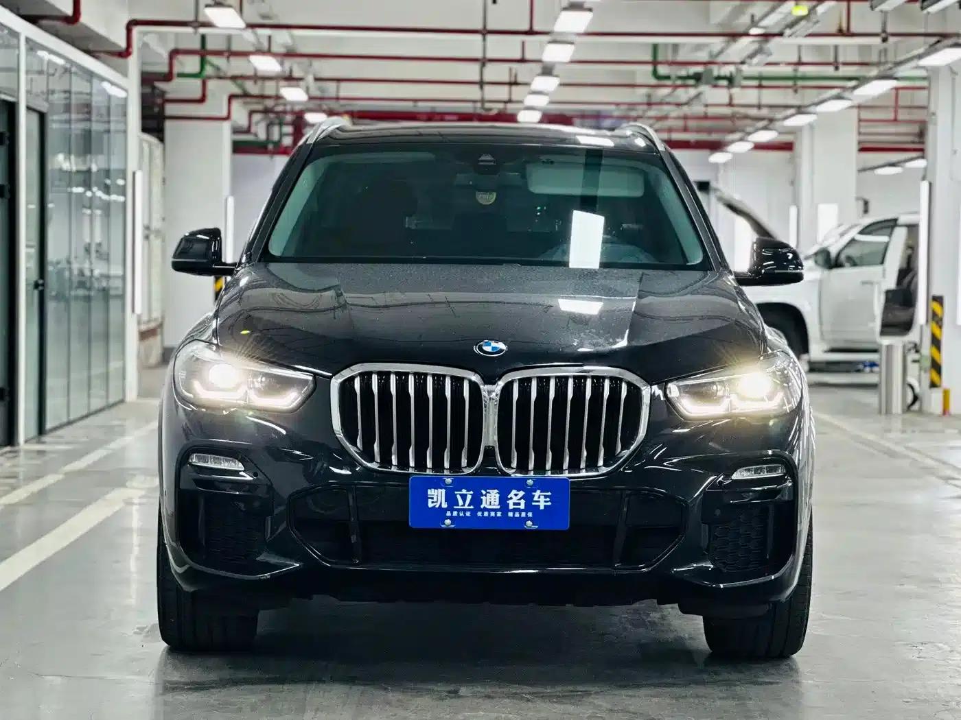2021 BMW X5 xDrive30i M Sport Package (Imported) — миниатюра 2