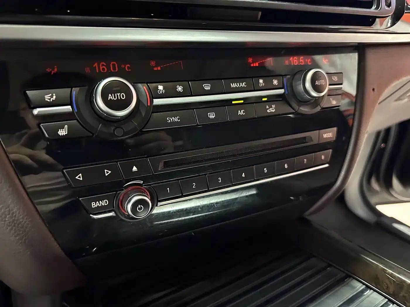 BMW X5 (Imported) 2018 xDrive28i — миниатюра 11
