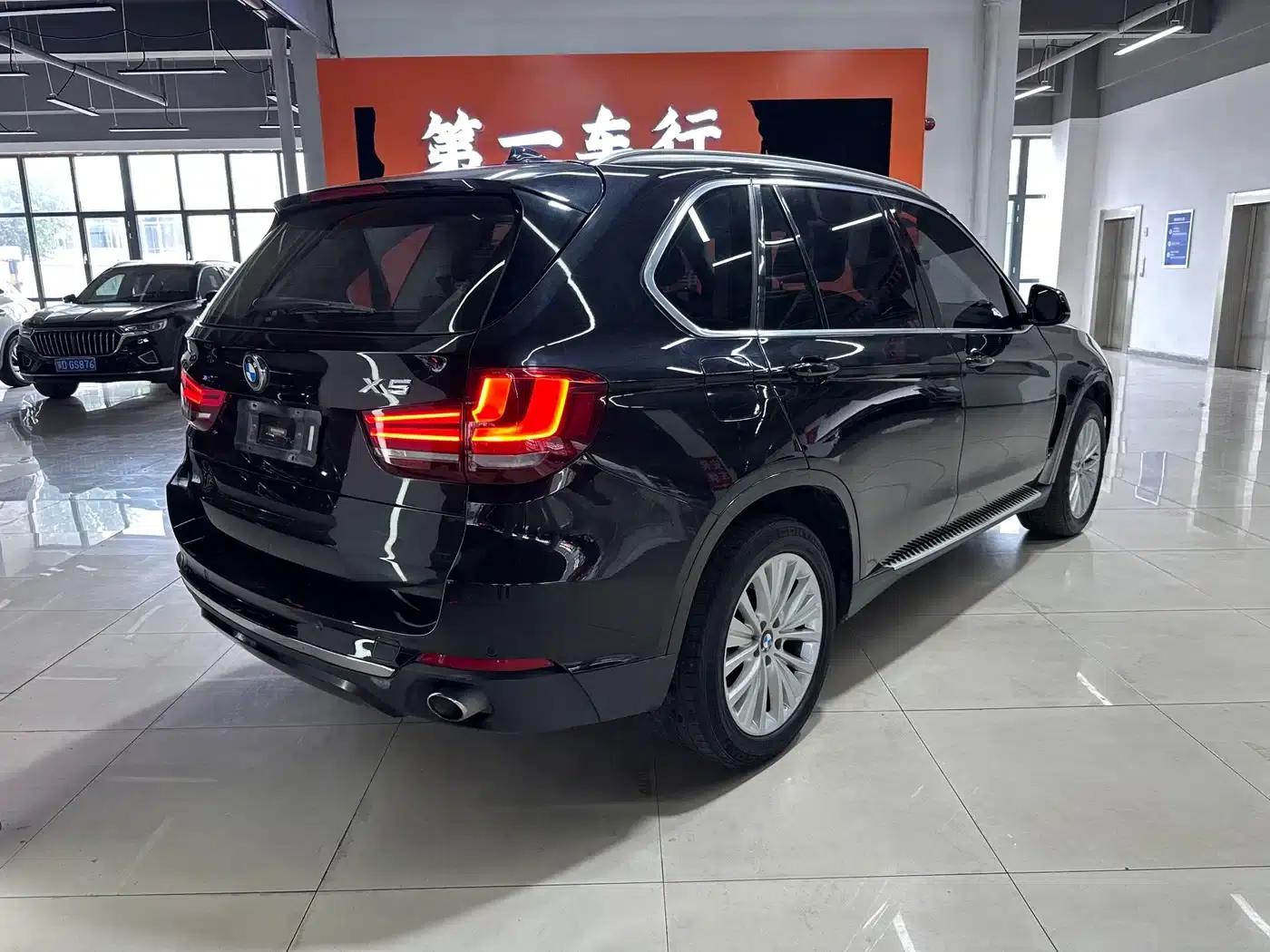 BMW X5 (Imported) 2018 xDrive28i — миниатюра 3