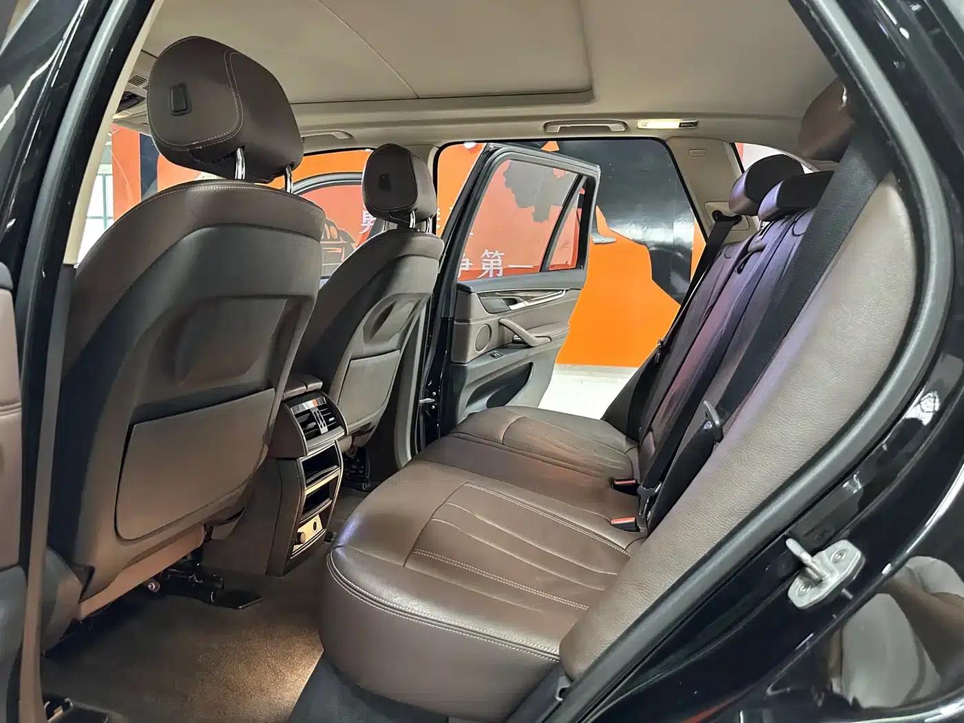 BMW X5 (Imported) 2018 xDrive28i — миниатюра 8