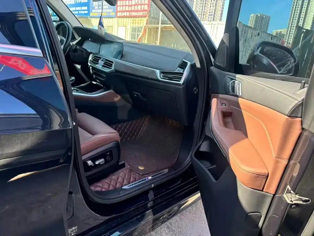2021 BMW X5 Imported xDrive40i Luxury M Sport Package — миниатюра 8