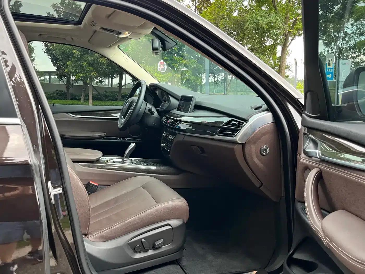 2014 BMW X5 xDrive35i Leading Edition (Imported) — миниатюра 22
