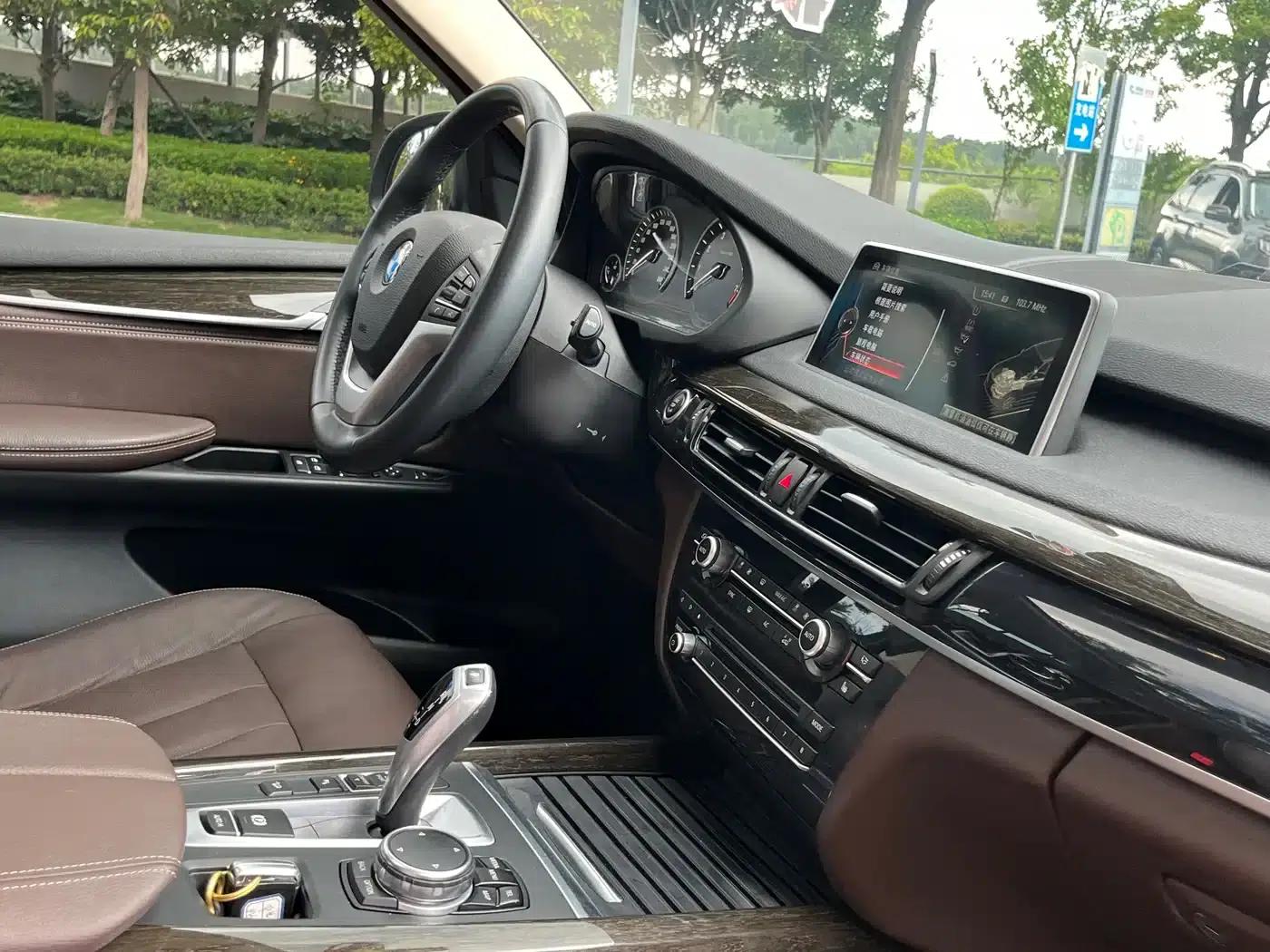 2014 BMW X5 xDrive35i Leading Edition (Imported) — миниатюра 23