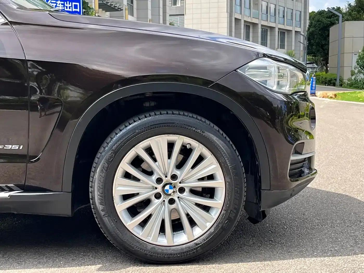 2014 BMW X5 xDrive35i Leading Edition (Imported) — миниатюра 26