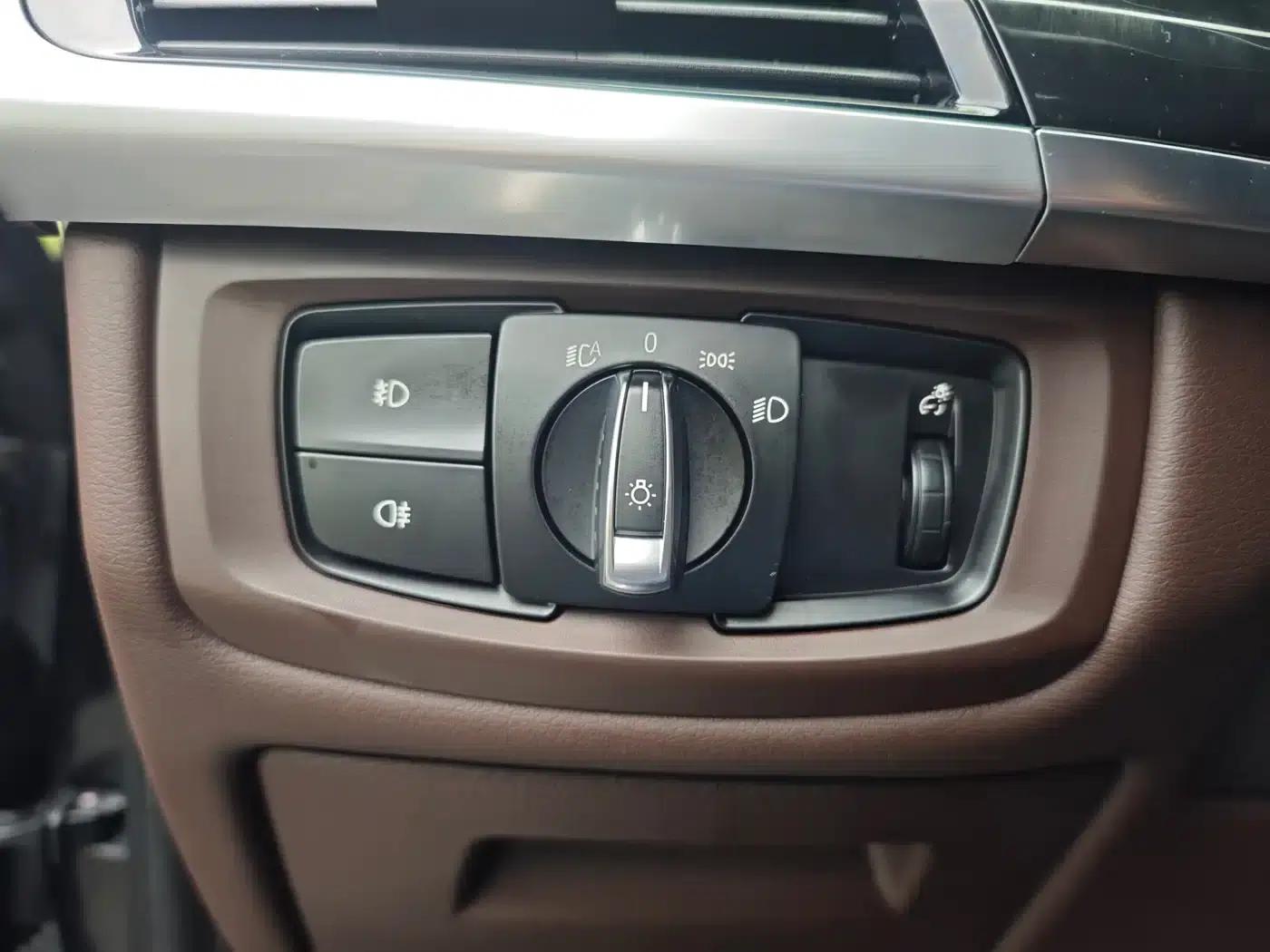 BMW X5 (Imported) 2018 xDrive28i — миниатюра 14