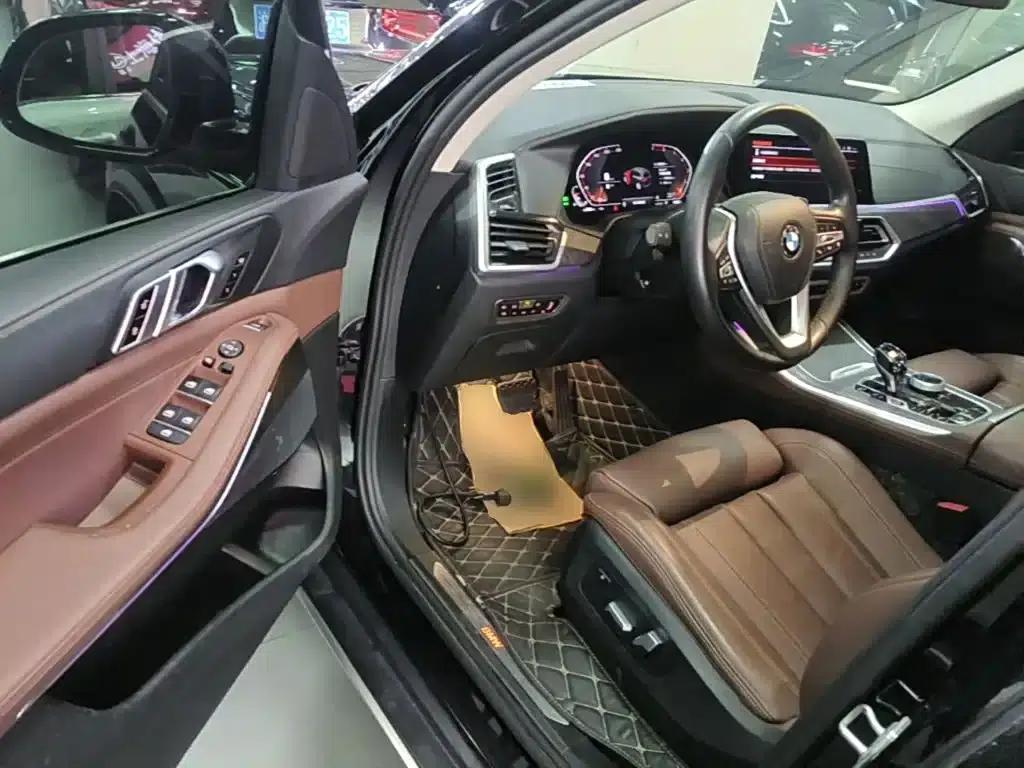 BMW X5 (Imported) 2020 xDrive30i X Design Package — миниатюра 16