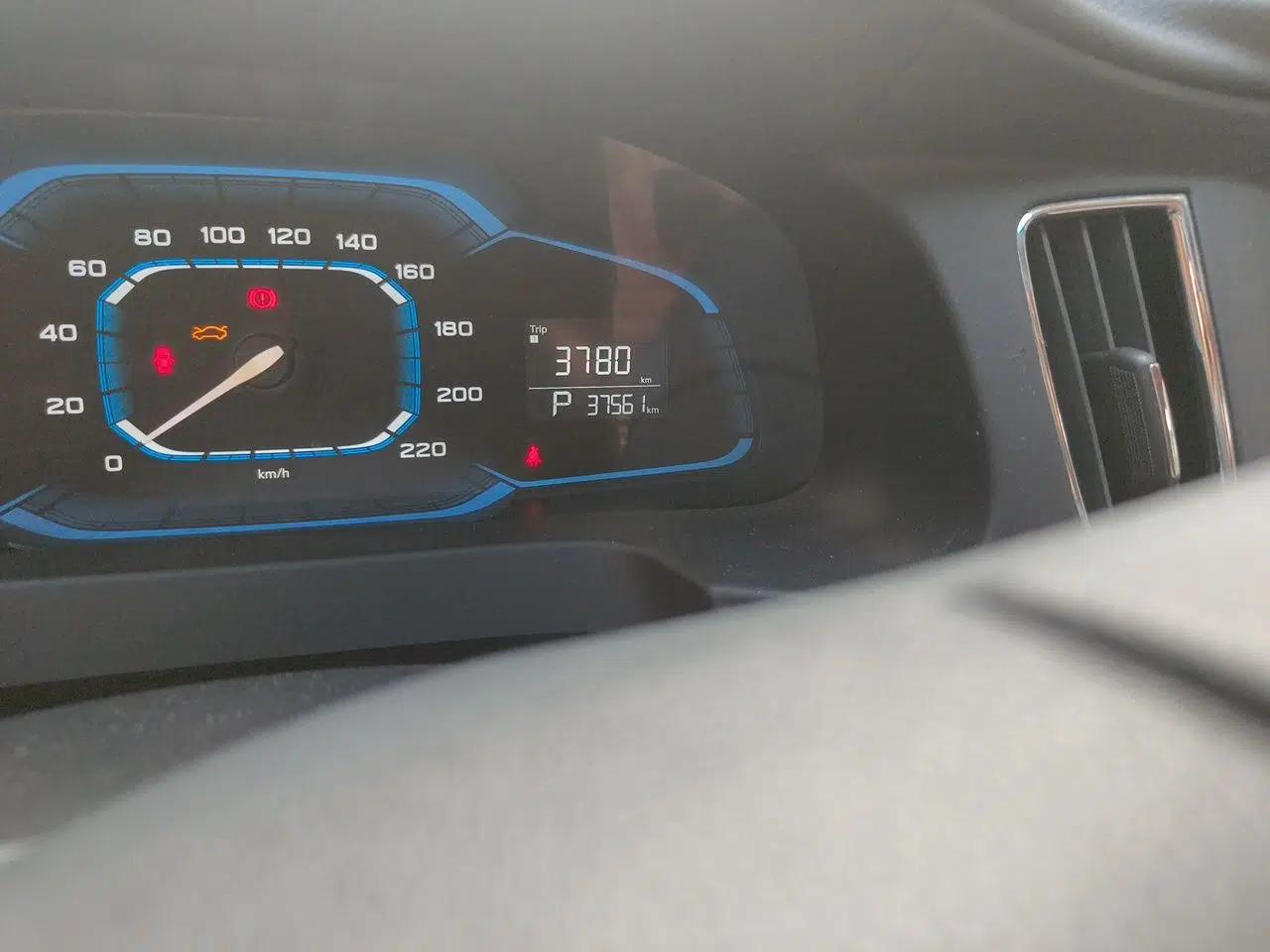 Roewe 360 2015 1.5L Automatic Luxury Edition — миниатюра 9