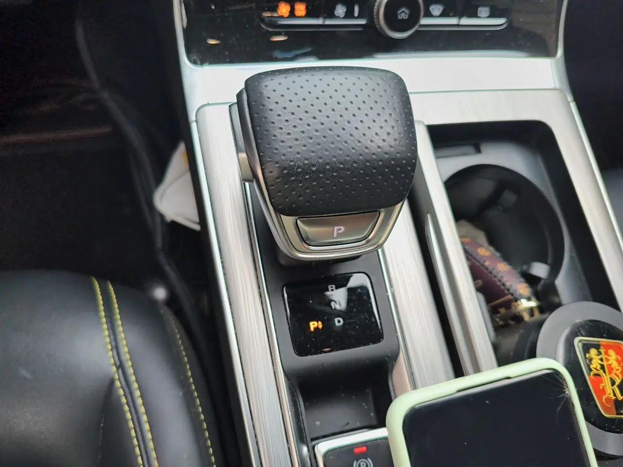 Roewe RX5 New Energy 2020 ePLUS National Trend Ronglin Luxury Edition — миниатюра 14