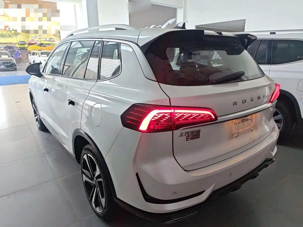 Roewe RX5 MAX 2022 1.5T Automatic Zhiwei Prestige Edition — миниатюра 4