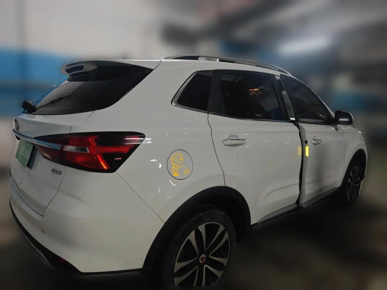 Roewe RX3 2018 1.6L CVT Internet Smart Edition — миниатюра 6
