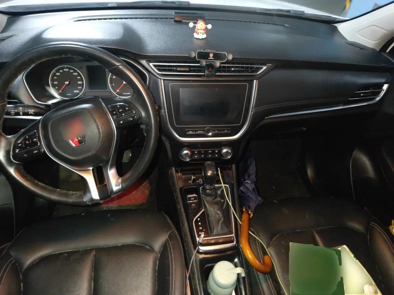 Roewe RX3 2018 1.6L CVT Internet Smart Edition — миниатюра 9