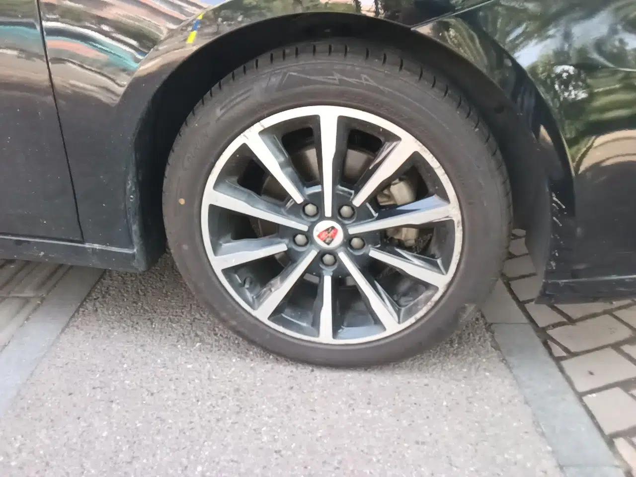 Roewe i6 New Energy 2017 45T Hybrid Connective Smart Luxury Edition — миниатюра 8