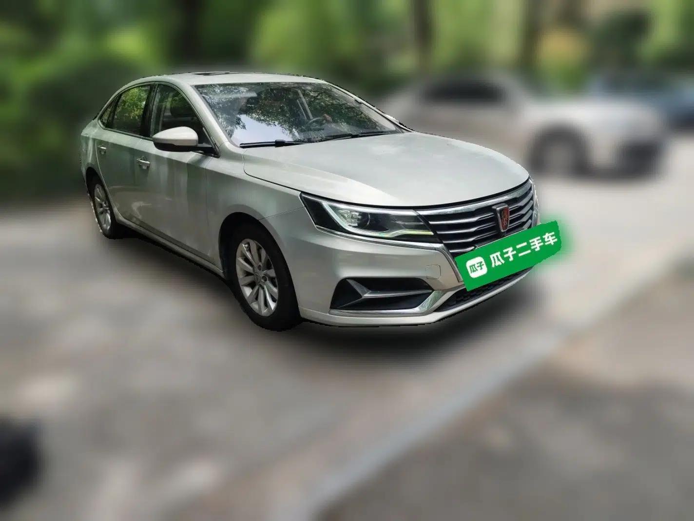 Roewe i6 New Energy 2017 45T Hybrid Connect & Smart Enjoyment Edition — миниатюра 3