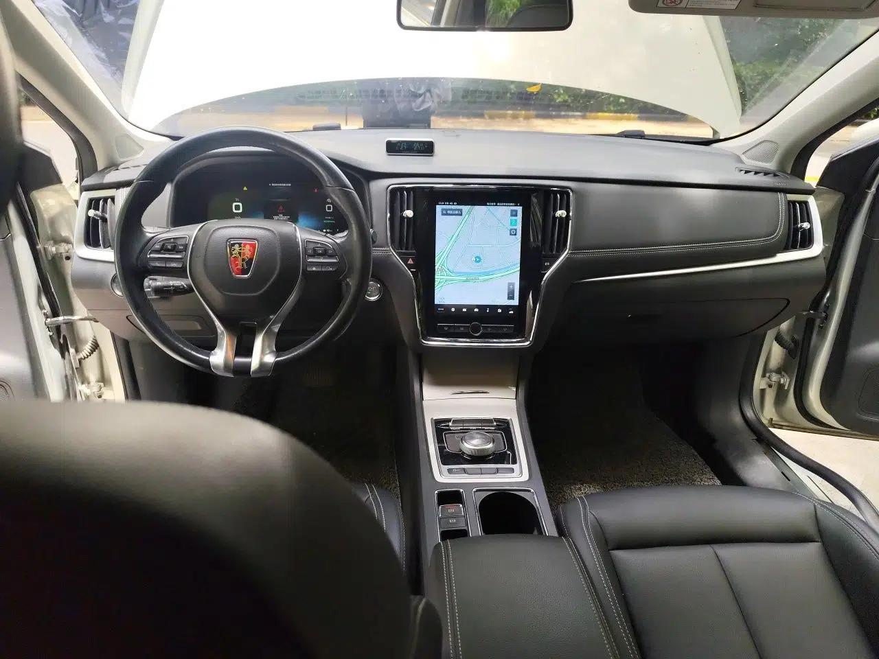 Roewe i6 New Energy 2017 45T Hybrid Connect & Smart Enjoyment Edition — миниатюра 9