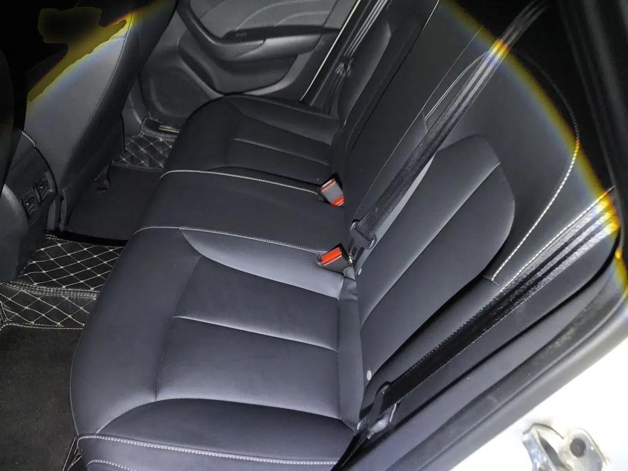 Roewe i6 New Energy 2019 PLUS 50T Internet Glory Flagship Edition — миниатюра 17
