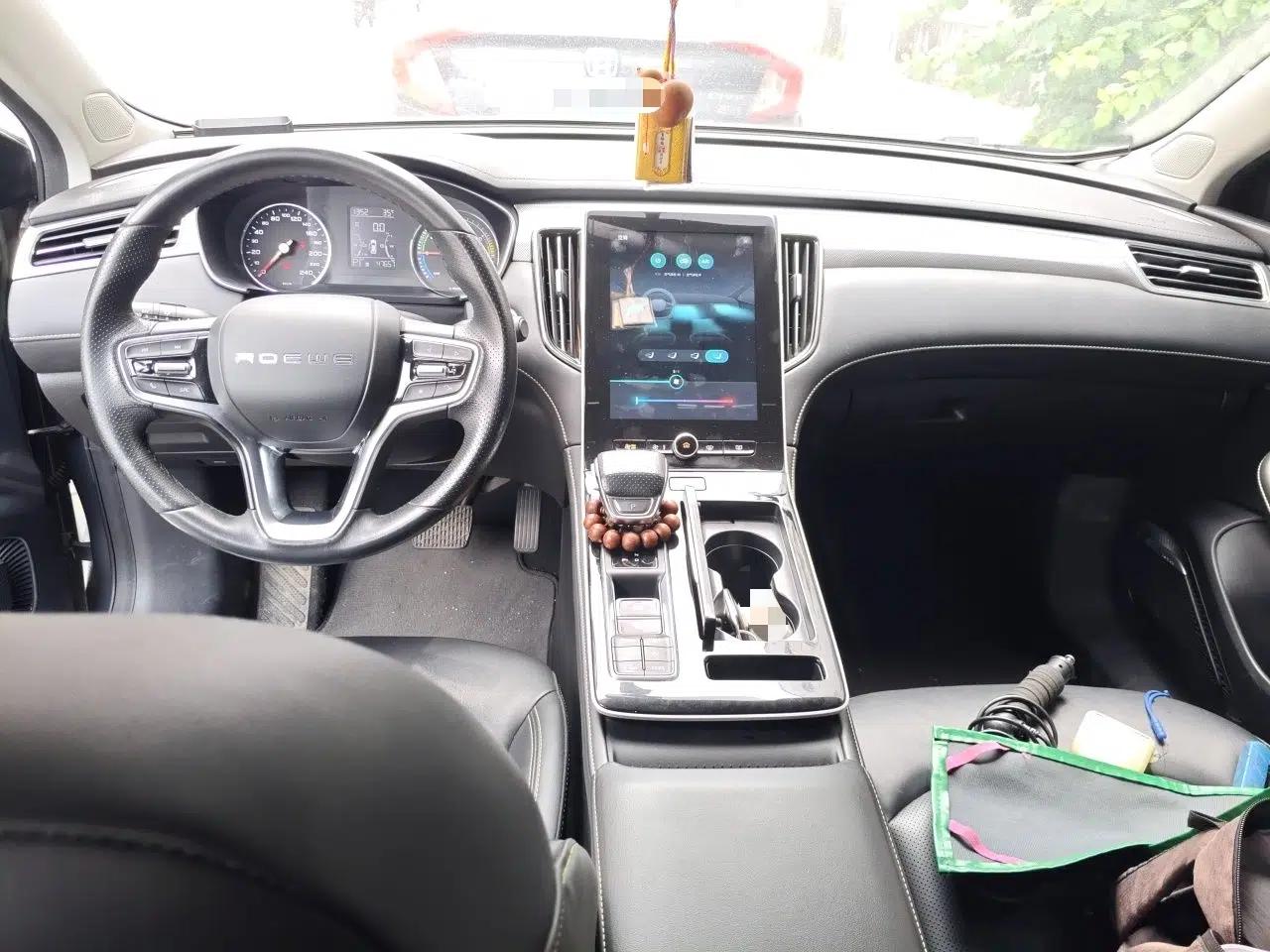 Roewe i6 MAX New Energy 2020 1.5T PHEV Sporty Cool Edition — миниатюра 9