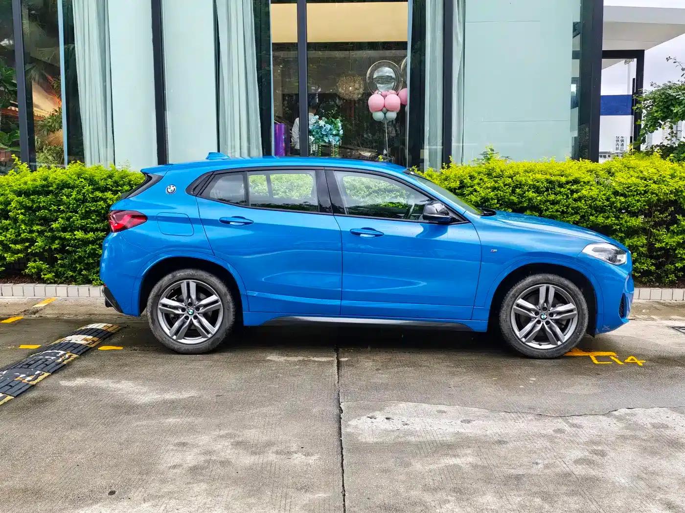 BMW X2 2023 sDrive25i M Sport Shadow Edition — миниатюра 5