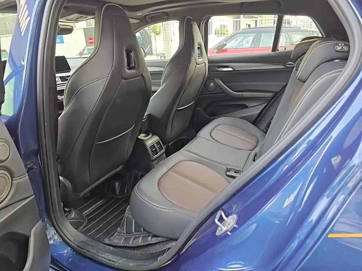 BMW X2 2023 sDrive 25i Shining Edition — миниатюра 8