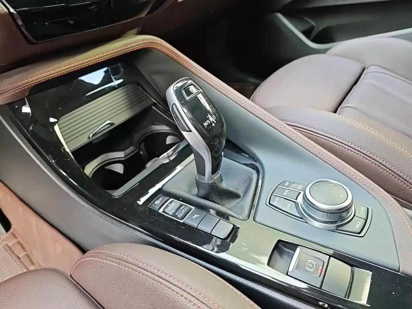 BMW X2 2022 sDrive25i Sport Edition — миниатюра 8