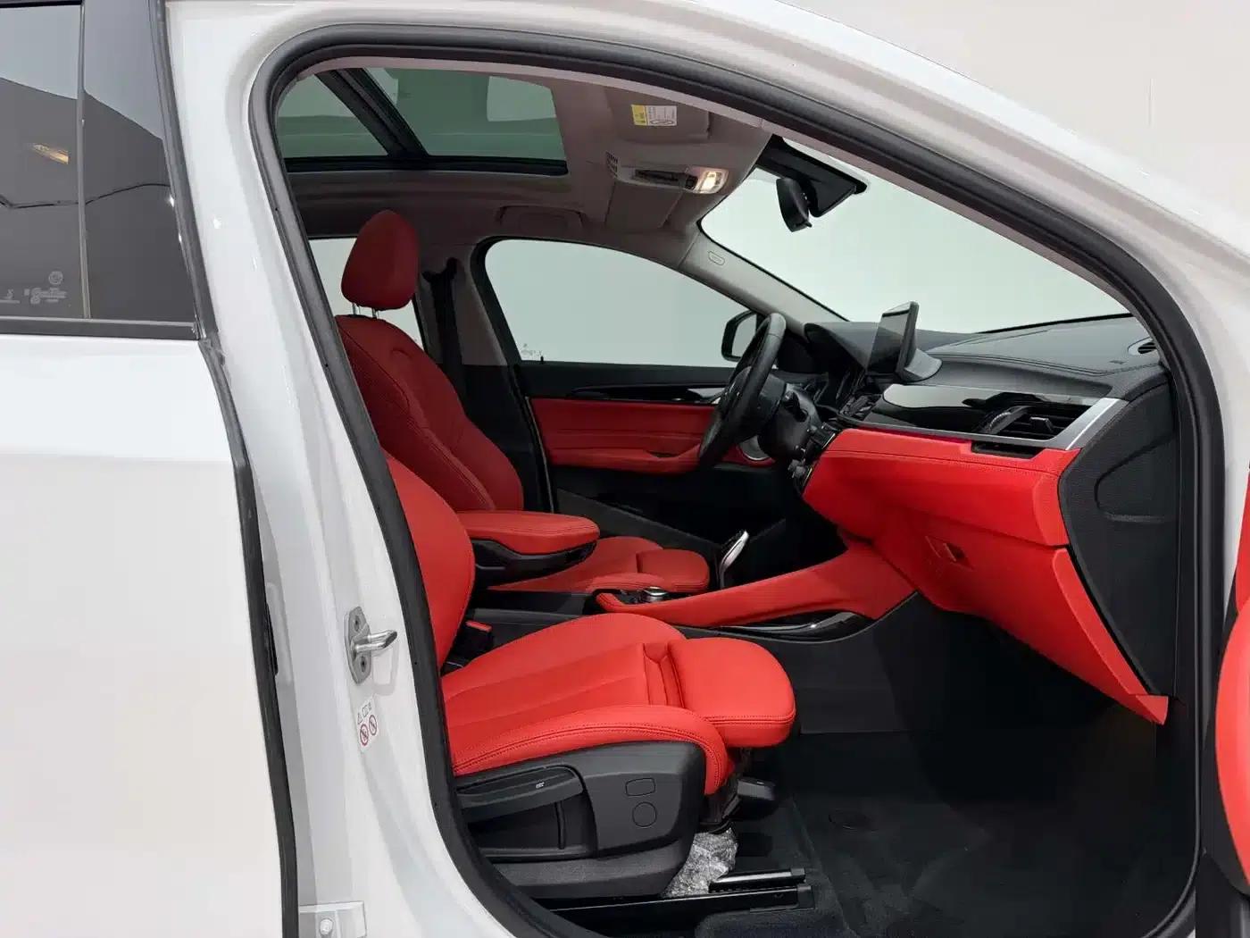BMW X2 2023 sDrive25i M Sport Shadow Edition — миниатюра 19