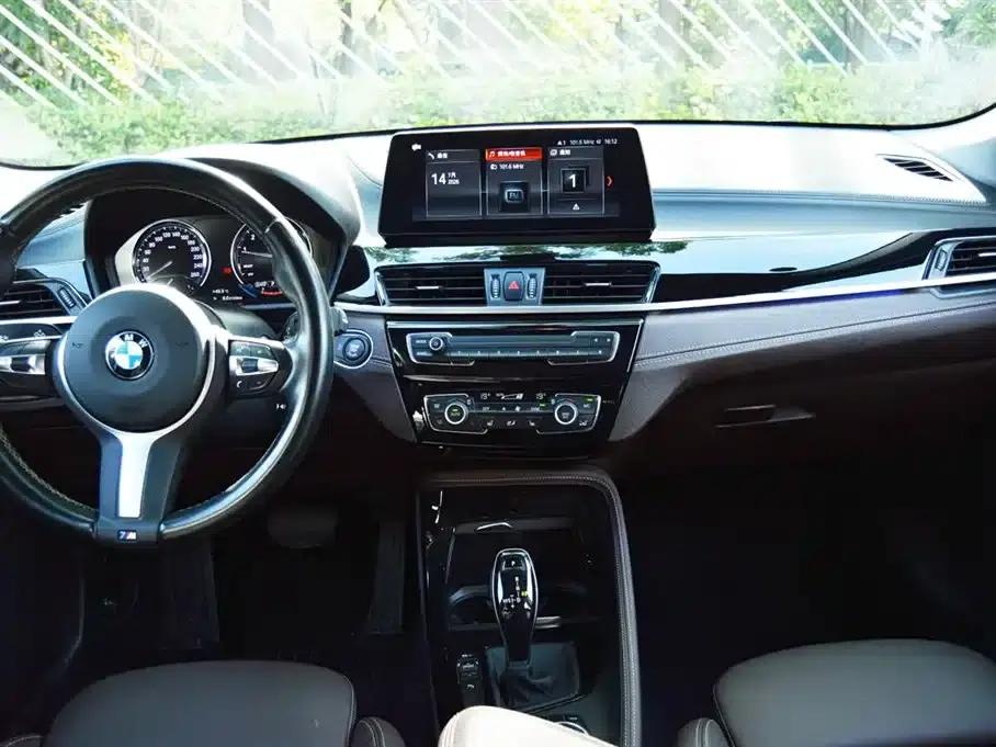 BMW X2 2023 sDrive25i M Sport Shadow Edition — миниатюра 14