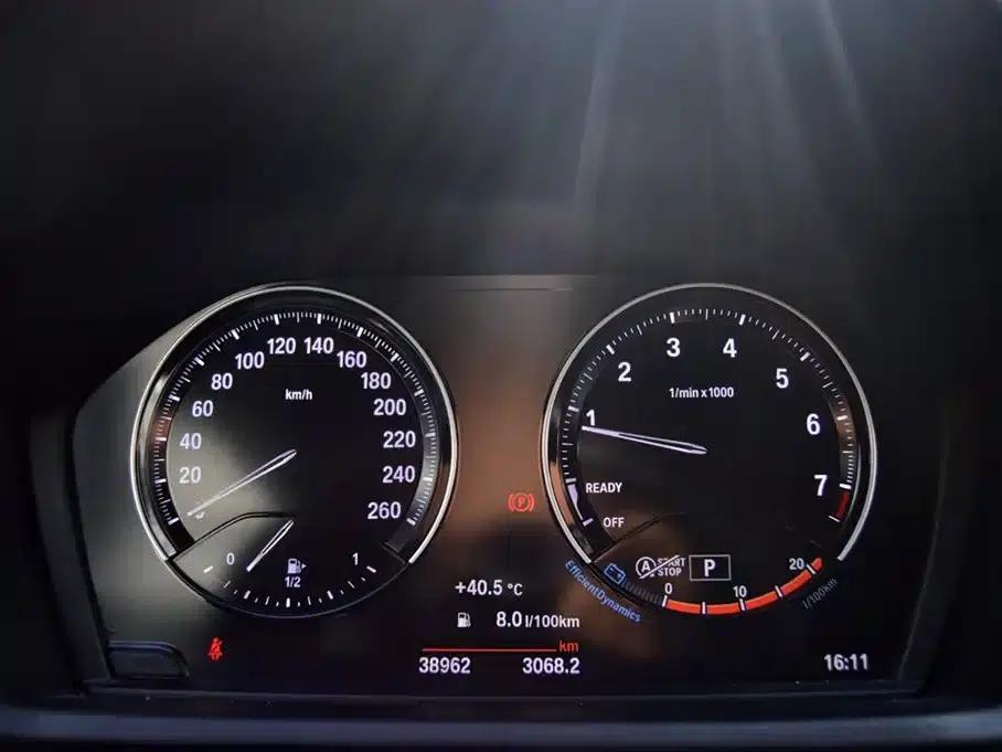 BMW X2 2023 sDrive25i M Sport Shadow Edition — миниатюра 10