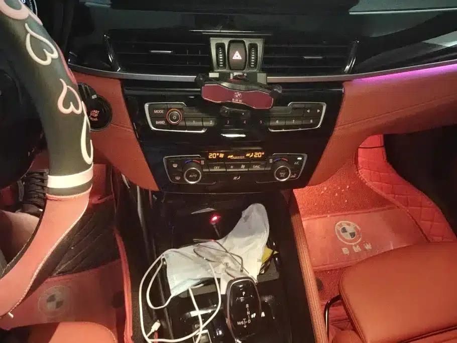 2021 BMW X2 Facelift sDrive25i M Sport Package — миниатюра 16