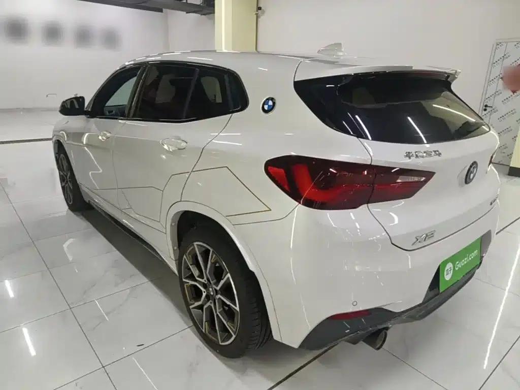 BMW X2 2023 sDrive 25i Shining Edition — миниатюра 5
