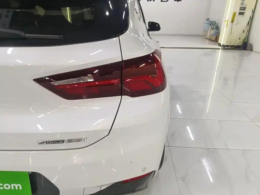 BMW X2 2023 sDrive 25i Shining Edition — миниатюра 8