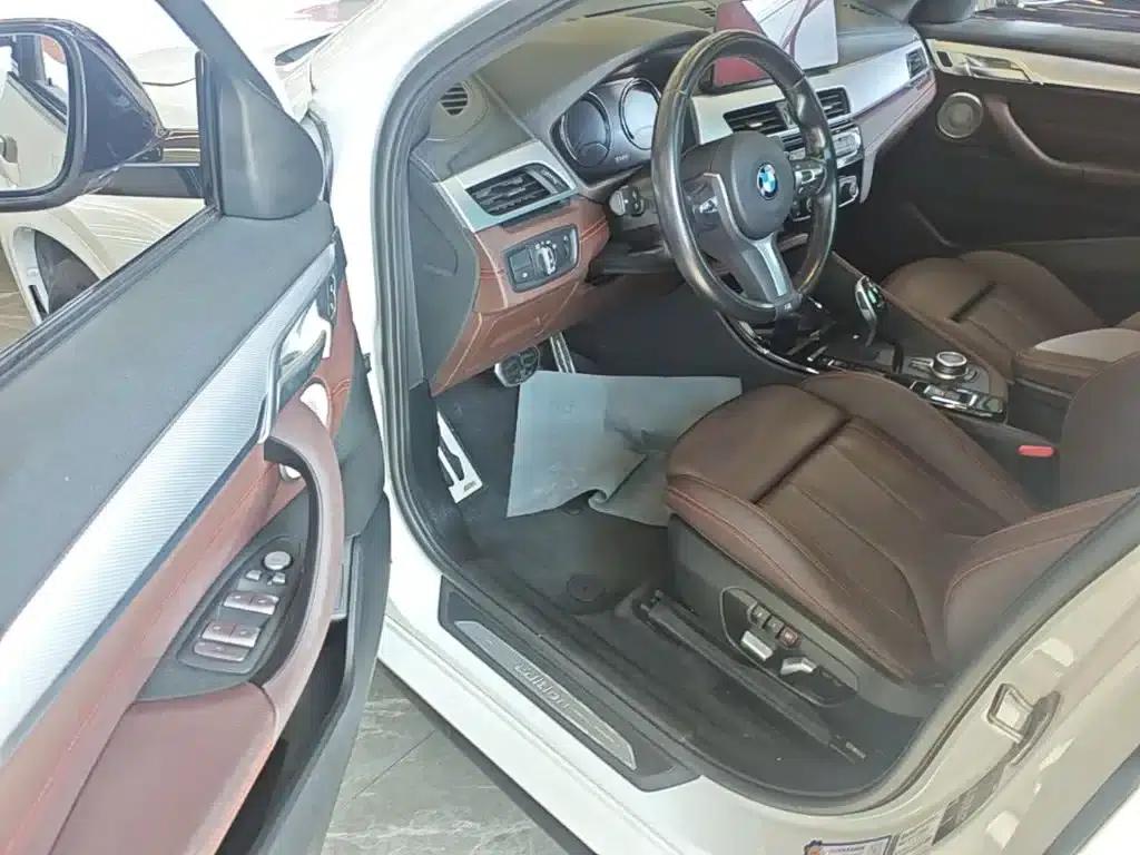 BMW X2 2021 Facelift sDrive25i Shadow Edition — миниатюра 16