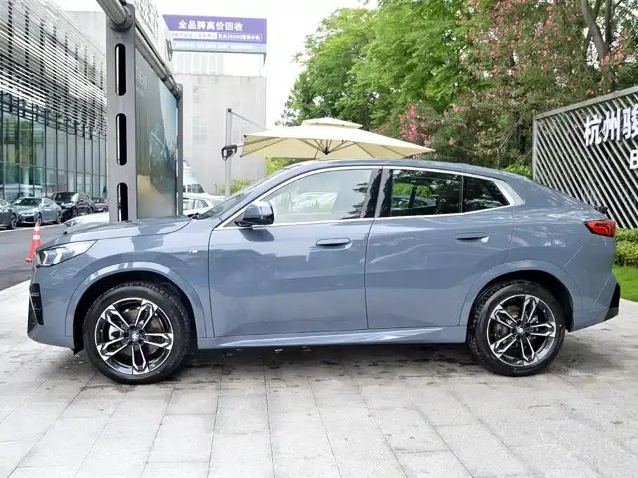 2025 BMW X2 Imported sDrive25i M Sport Package — миниатюра 2