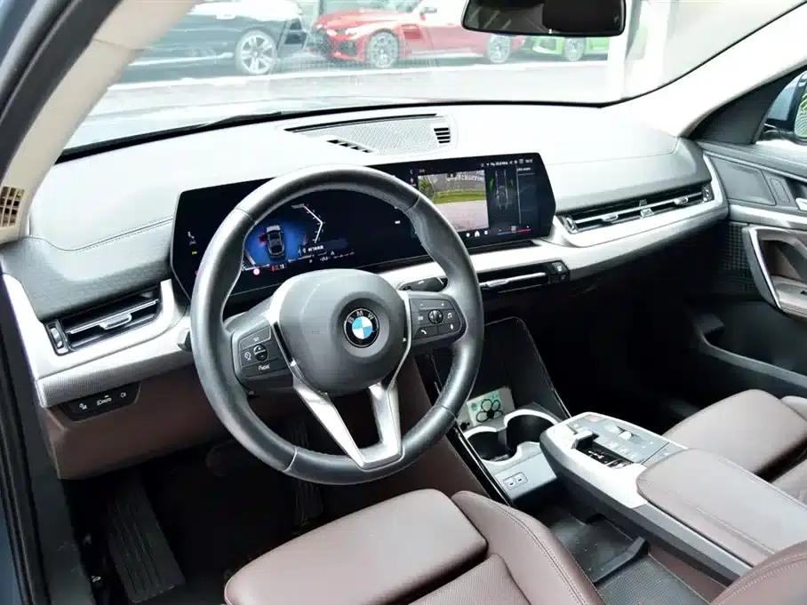 2025 BMW X2 Imported sDrive25i M Sport Package — миниатюра 8