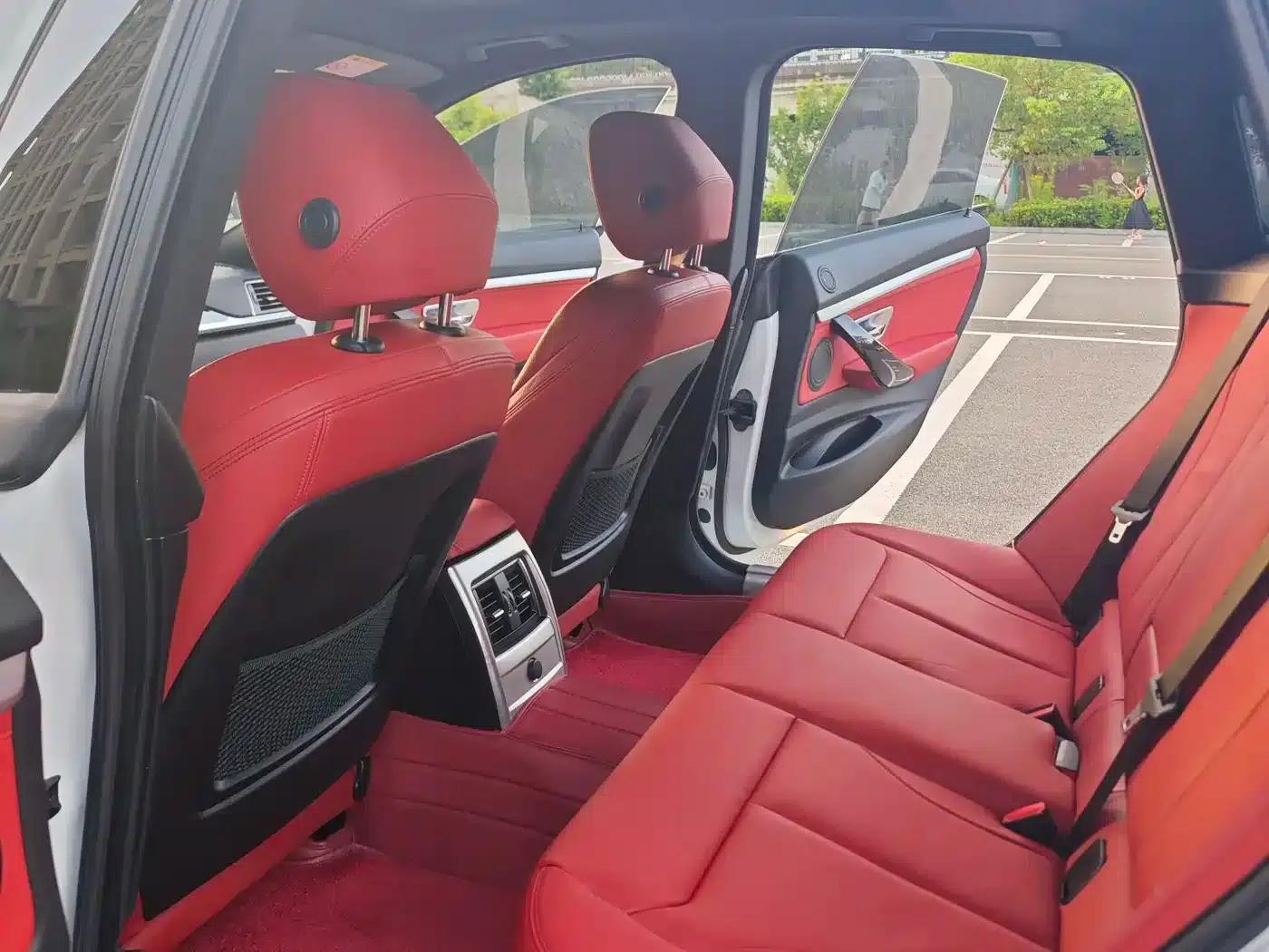 BMW 3 Series GT 2020 320i M Sport Shadow Edition — миниатюра 6