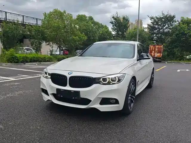 2019 BMW 3 Series GT 330i xDrive M Sport Shadow Edition
