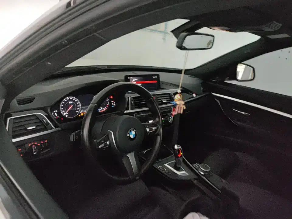 2019 BMW 3 Series GT 320i M Sport Package — миниатюра 3