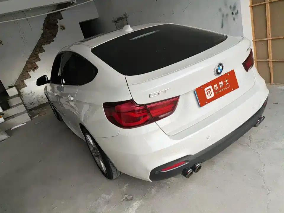 2019 BMW 3 Series GT 320i M Sport Package — миниатюра 5