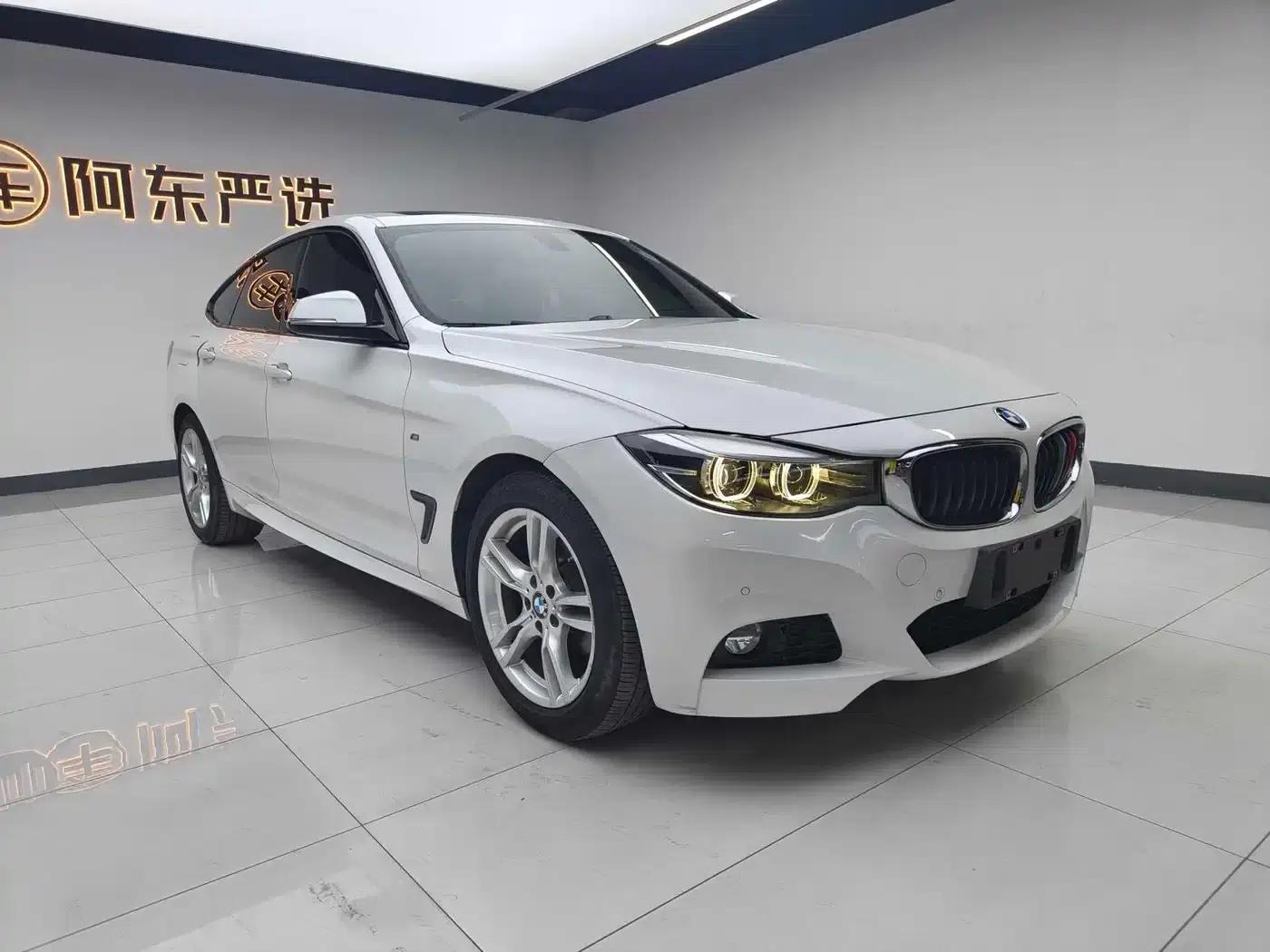 2019 BMW 3 Series GT 320i M Sport Package — миниатюра 3