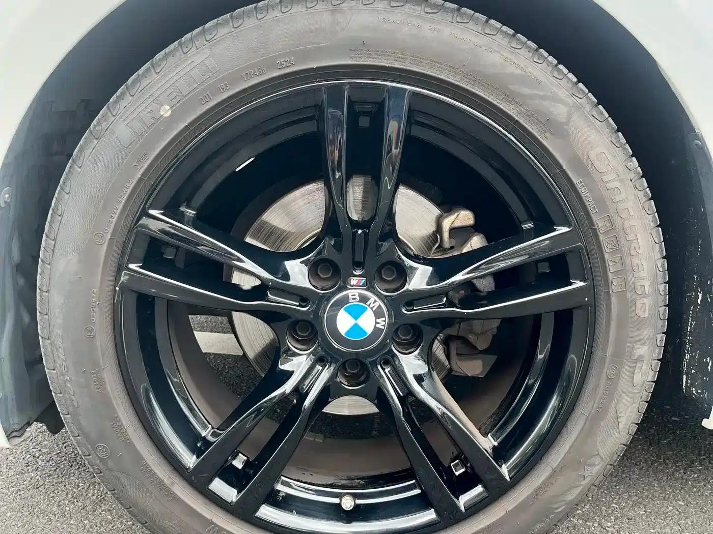 2020 BMW 3 Series GT 320i M Sport Package — миниатюра 12