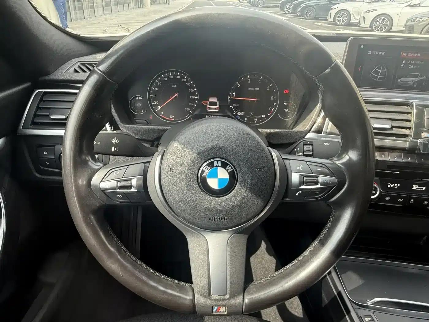 2020 BMW 3 Series GT 320i M Sport Package — миниатюра 16