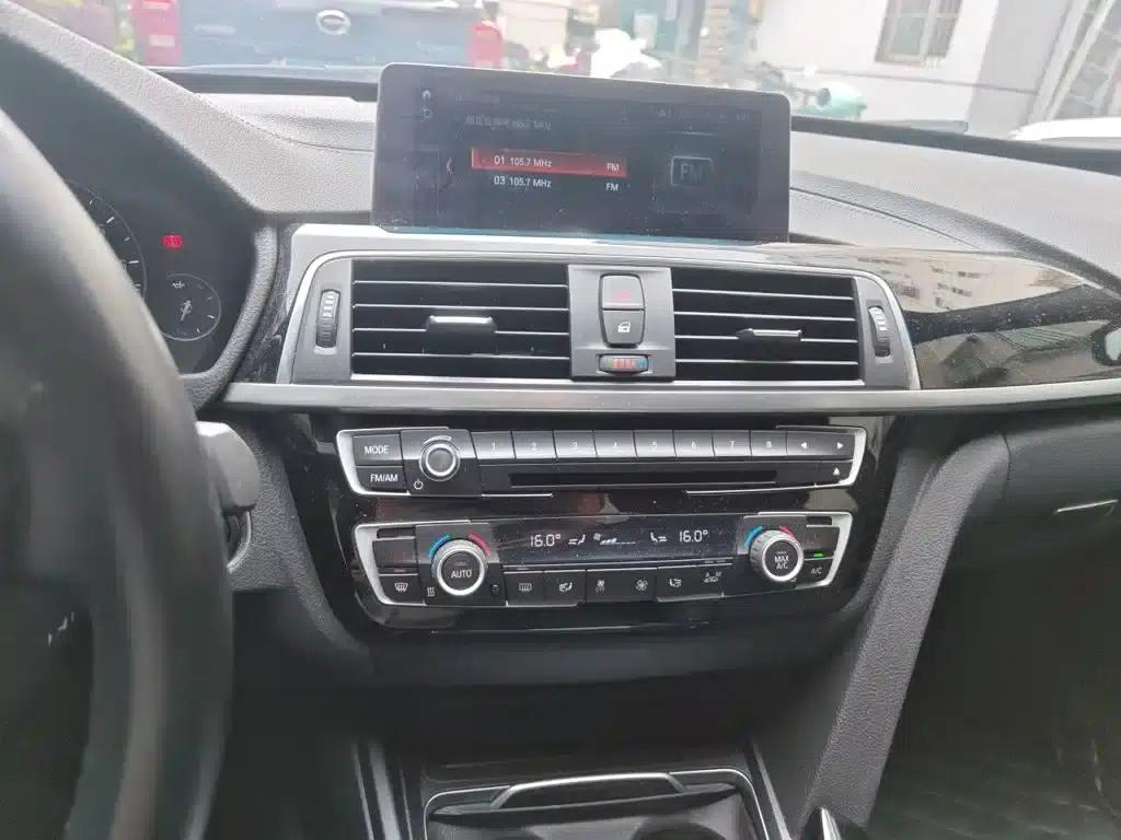 2019 BMW 3 Series GT 320i M Sport Package — миниатюра 6